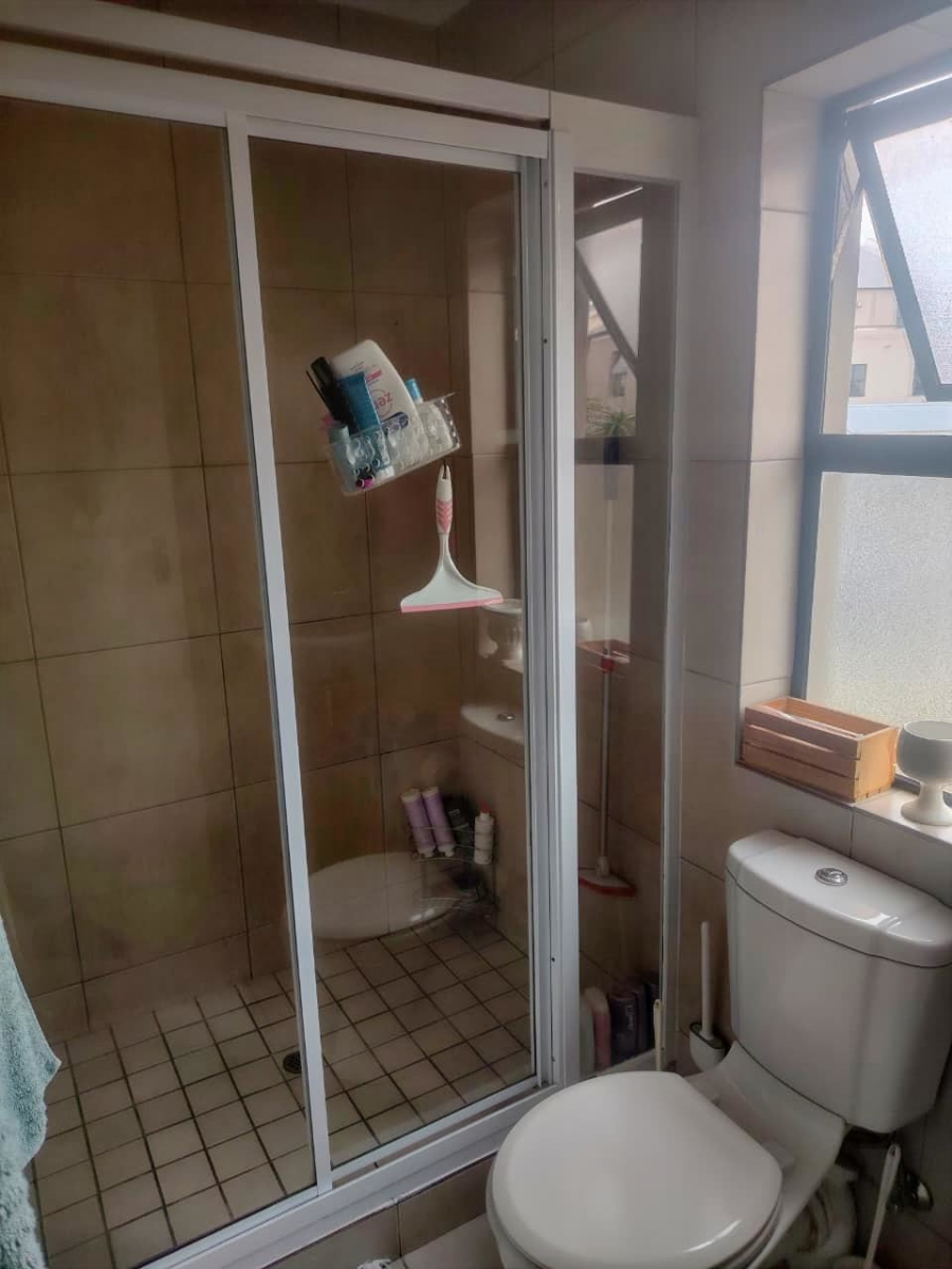 3 Bedroom Property for Sale in The Crest Western Cape